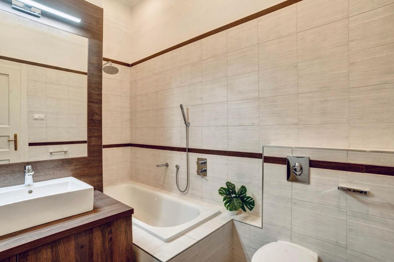 Inn The Downtown Budapeszt Zewnętrze zdjęcie